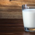 Kalorienbombe Milch: Warum es kein Getränk, sondern ein Nahrungsmittel ist